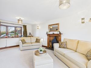 Lounge- click for photo gallery